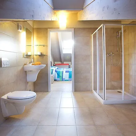 דירה 4 Village Centre Homes With Pool-by Italian Terraze, Spese, Sopra Spese, Spese Ii לנו