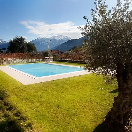 4 Village Centre Homes With Pool-by Italian Terraze, Spese, Sopra Spese, Spese Ii דירה *