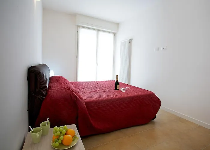 Lägenhet 4 Village Centre Homes With Pool-by Italian Terraze, Spese, Sopra Spese, Spese Ii