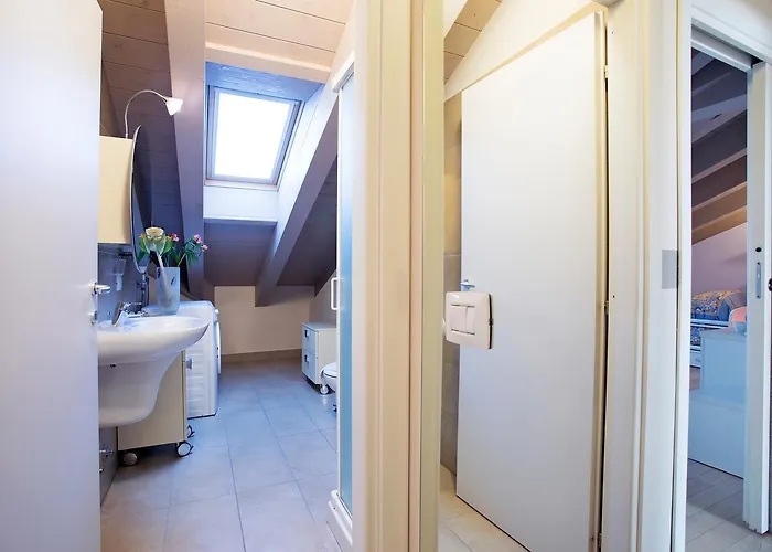 Lägenhet 4 Village Centre Homes With Pool-by Italian Terraze, Spese, Sopra Spese, Spese Ii Lenno